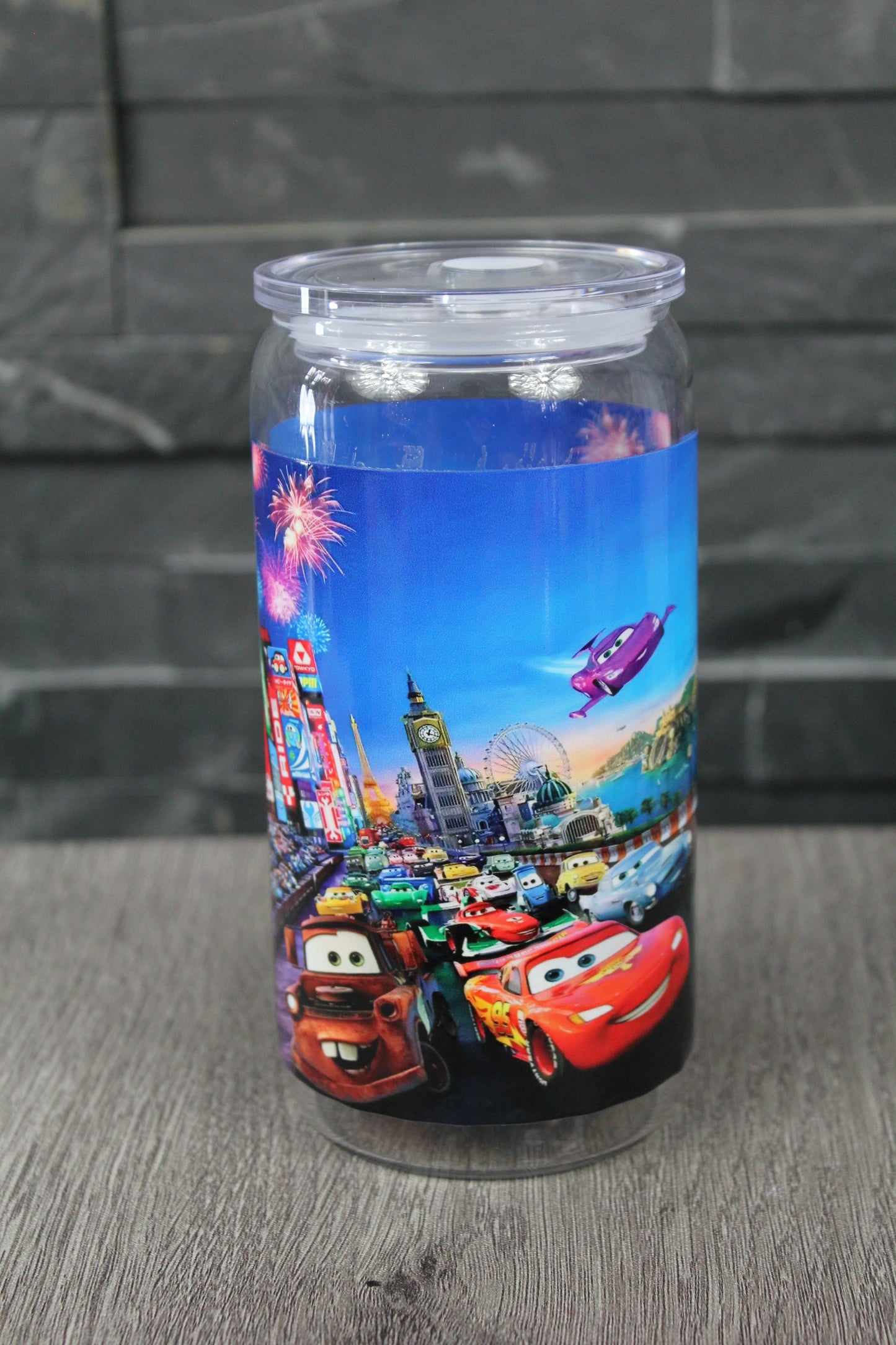 Verre canette 16 oz Course Turbo Édition Métropole avec couvercle et paille, design course en ville