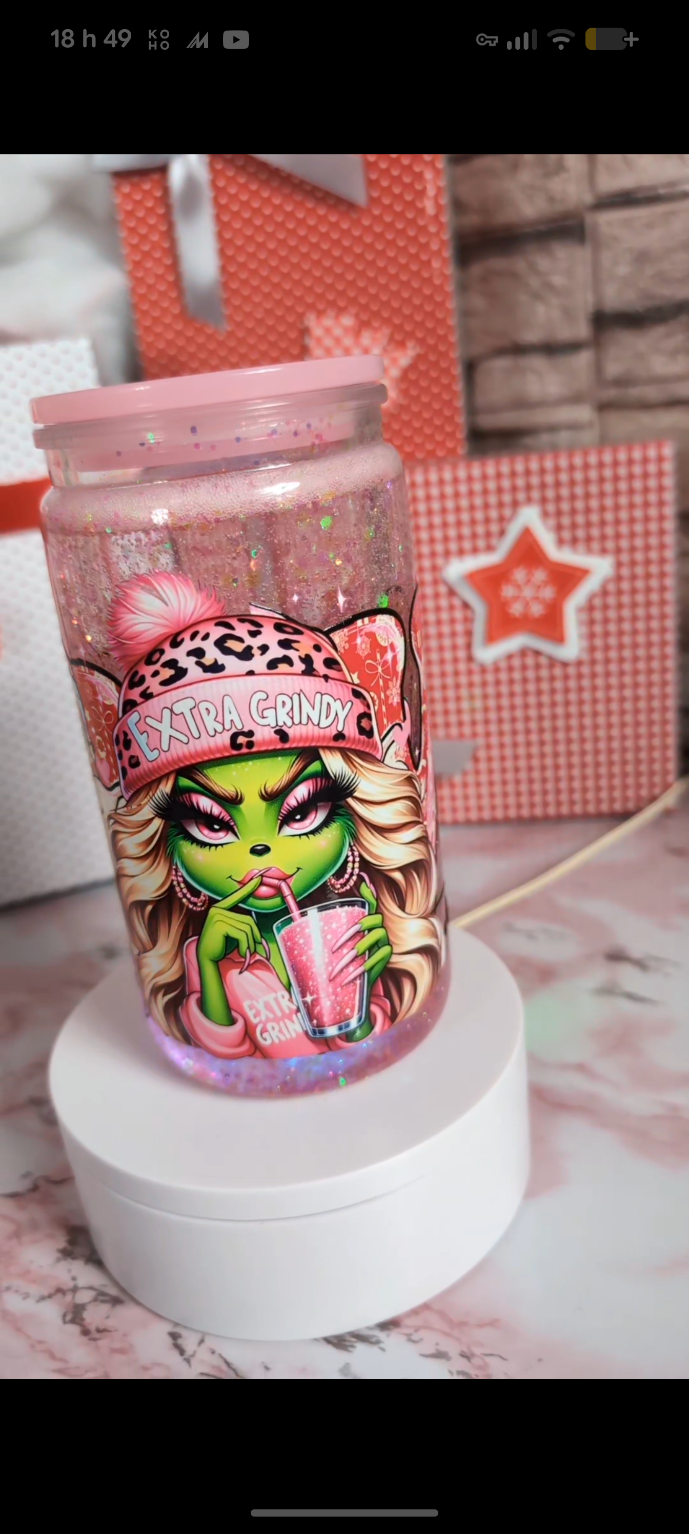 Verre Snowglobe Plastique – Extra Grinchy Glam Rose | 16 oz / 20 oz