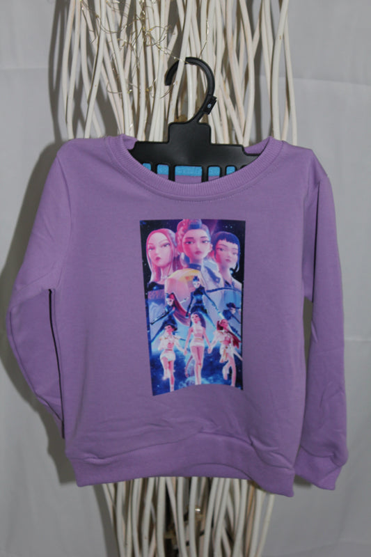 Crewneck enfant mauve col rond avec illustration style K-pop trio “Huntrix”