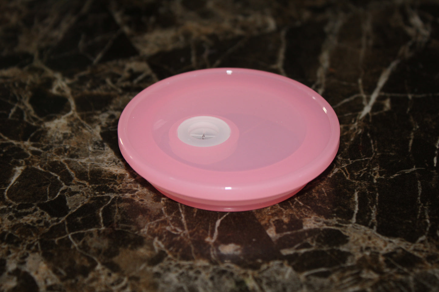 Couvercle acrylique rose poudré avec insert silicone pour verre 16 oz – Beauty Nini