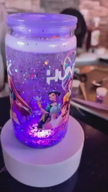 Verre Snowglobe plastique style K-Pop anime violet 20 oz, effet boule de neige paillettes violettes – Beauty Nini