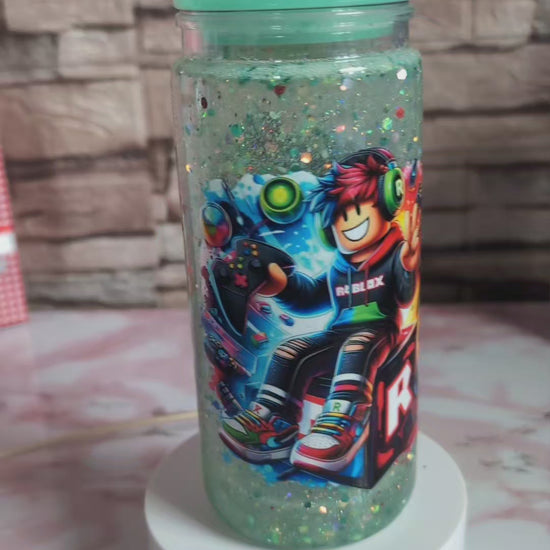 Snowglobe 20 oz Roblox gamer, paillettes holographiques flottantes, couvercle vert menthe et paille – Beauty Nini